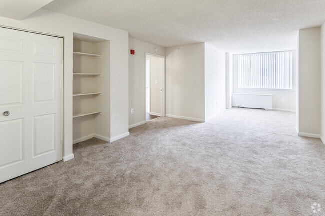 Picasso - 1BR, 1BA - 640 SF - Living Room