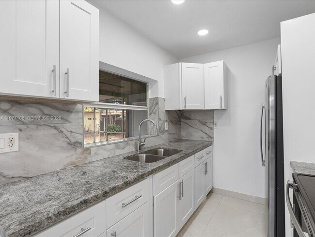 Photo - 4331 SW 31st Dr