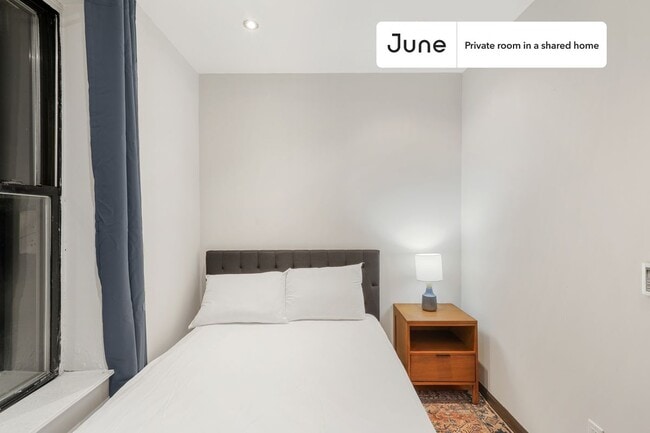 Room in Shared 3 bed/1 bath home in Upper West Side