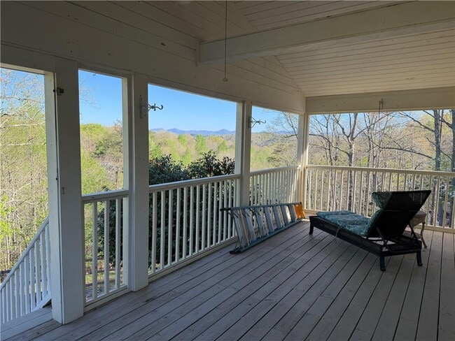 Building Photo - 311 Deerwood Cir