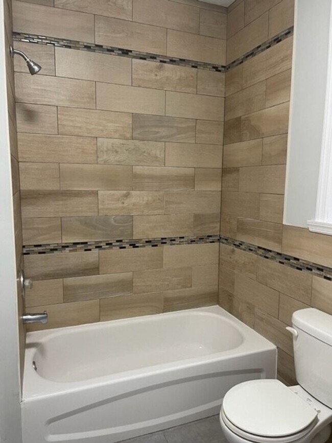 Photo - 86 Clinton Ave Unit 1