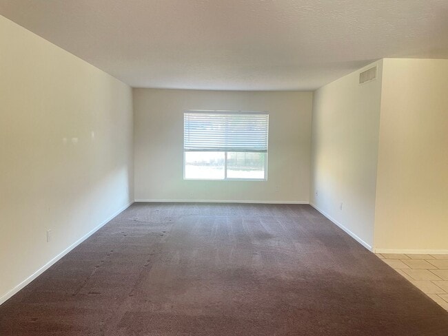 Photo - COMMUNITY POOLS-3 Bedroom/2 Bath in Dobson Ranch
