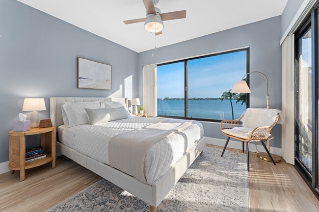Building Photo - 6287 Bahia del Mar Cir Unit 312 Rental