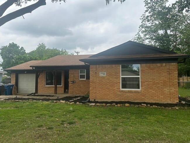 Photo - 7701 Janetta Dr House