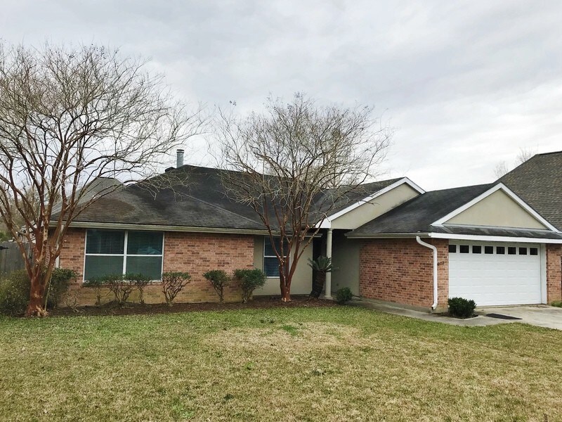 Photo - 1008 Rosedown Ln House