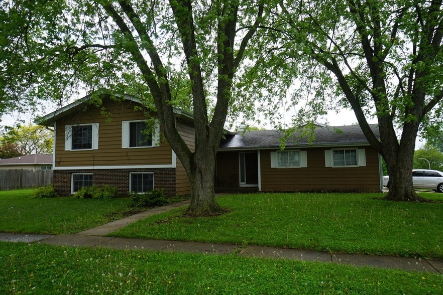 Photo - 2031 Belmont Ct