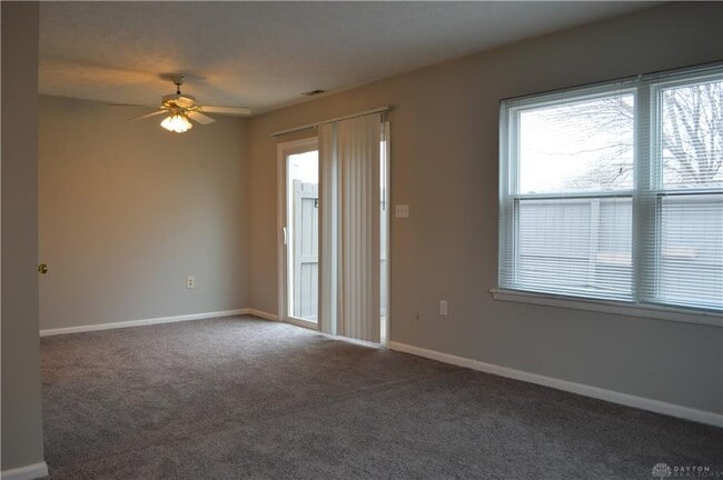 Photo - 1215 Robbins Run Ct