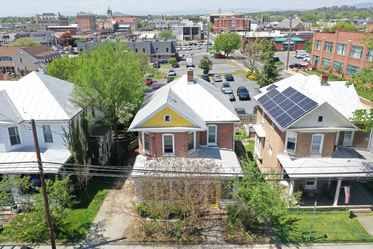 Photo - Home for rent in downtown Harrisonburg! - 81 Broad St