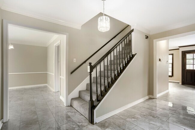Photo - 10903 Tupper Lake Dr