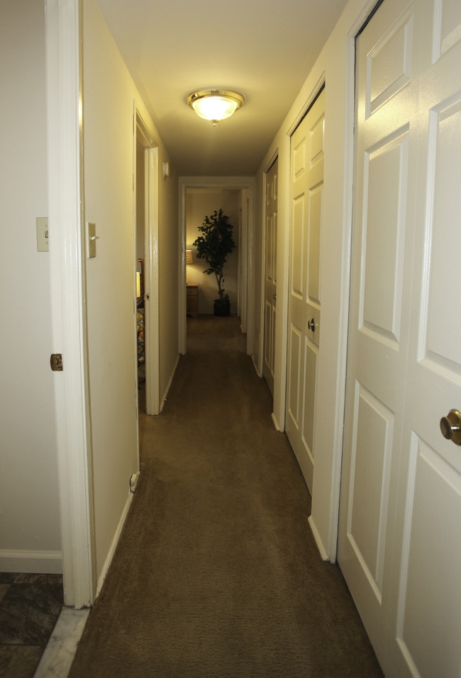 Photo - Parkside Gardens Apartments and Townhouses