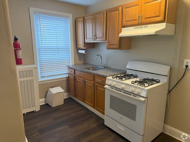 Building Photo - 1223 N 29th St Rental