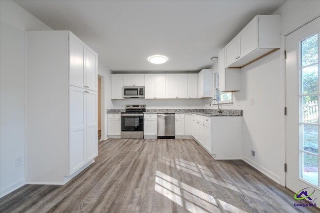 Photo - 100 Belmont Dr