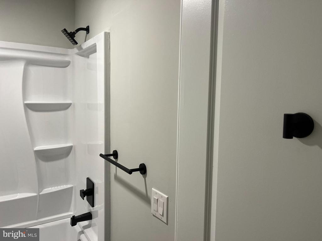 Photo - 7406 Bristol Pike