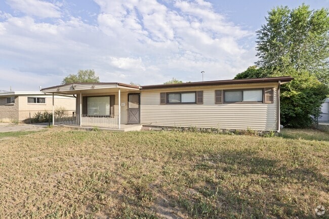 Building Photo - 1849 W 3255 S Rental