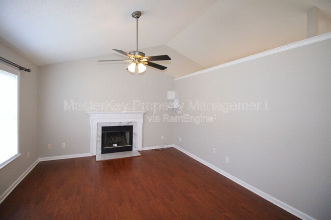 Photo - 305 Noonday Ct