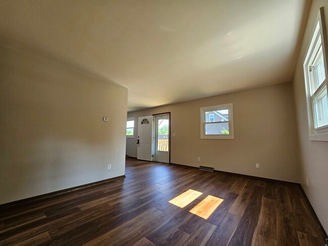 Photo - 344 S Taylor St