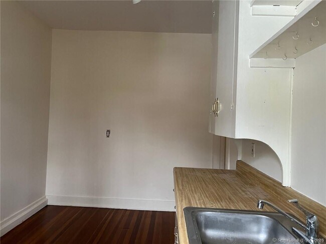 Photo - 85 Prospect Hill Rd Unit 6