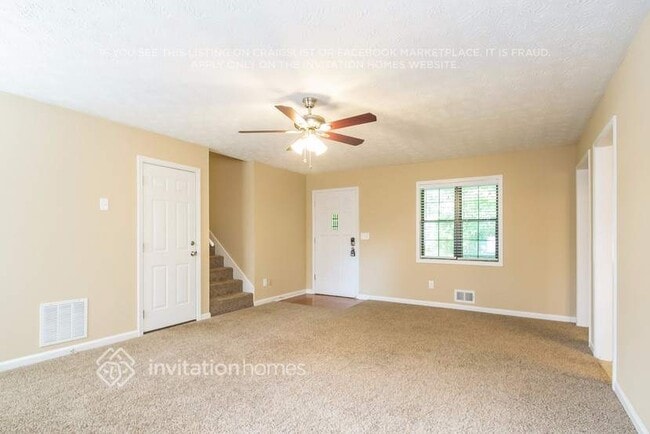 Photo - 2732 Shetland Ln NW