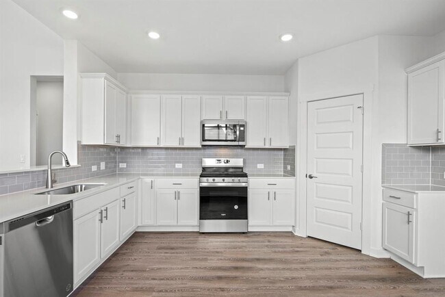 Photo - 7911 Linda Michelle Ln
