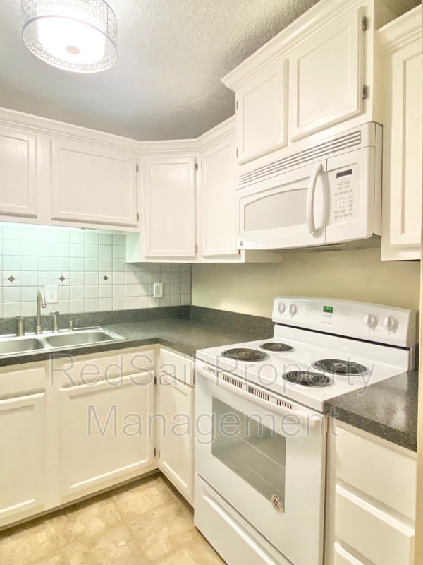 Photo - 1105 Old Denbigh Blvd
