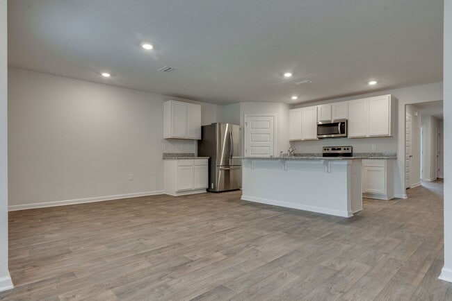 Photo - Spacious 4-Bedroom Home - Cambria