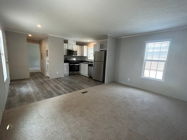 Photo - 2431 8 Mile Rd