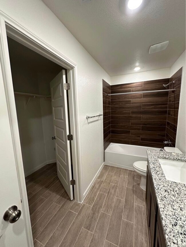 Photo - 901 Switchgrass Dr
