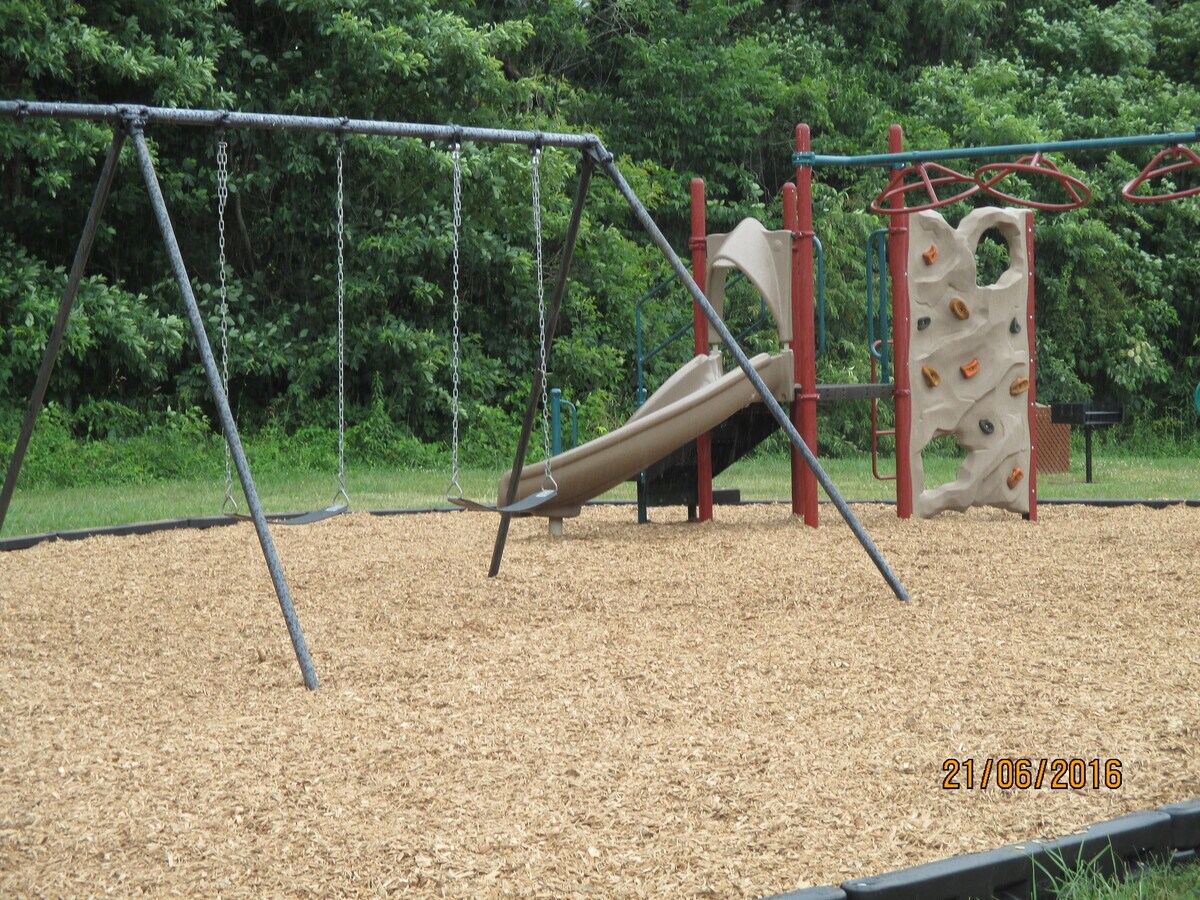 Photo - Somerset Village