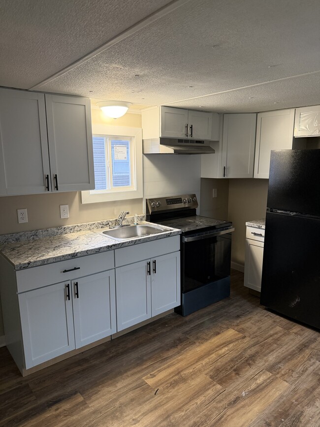 Photo - 105 Langford Dr