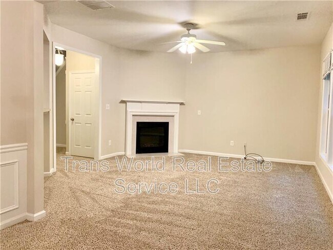 Photo - 2534 Winslow Ridge Dr NE