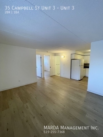 Photo - RENOVATED 2 BED/1 BATH APT IN CHATHAM + HYDRO!! Unit 3
