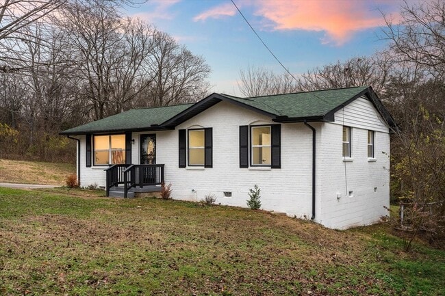 Photo - 2589 Bethwood Dr House
