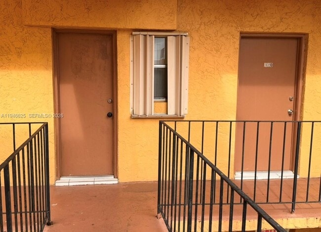 Photo - 1900 W 54th St Unit 320