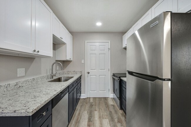 Photo - 1005 Summer Ct Cir Unit 1005 SC B