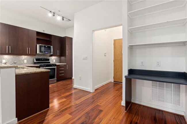 Photo - 870 Inman Vlg Pkwy NE Unit 218