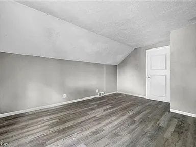 Photo - 1574 East Ave