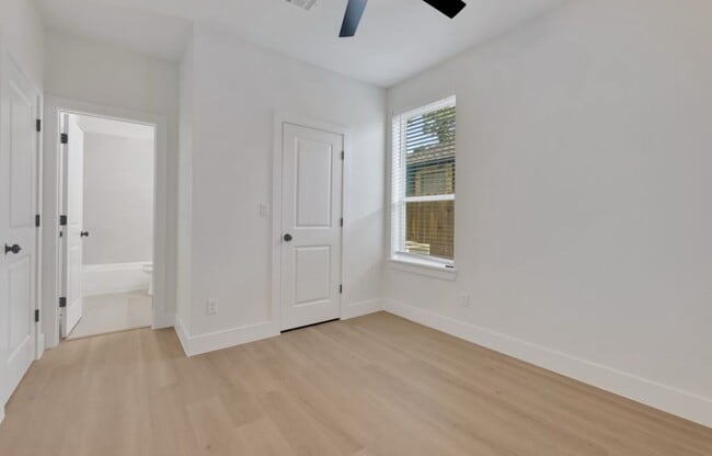 Photo - 2619 Delafield St