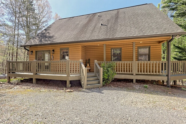 45 Oak Ridge Ct