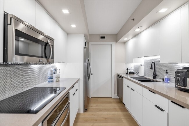 Photo - 6917 Collins Ave Unit 1404