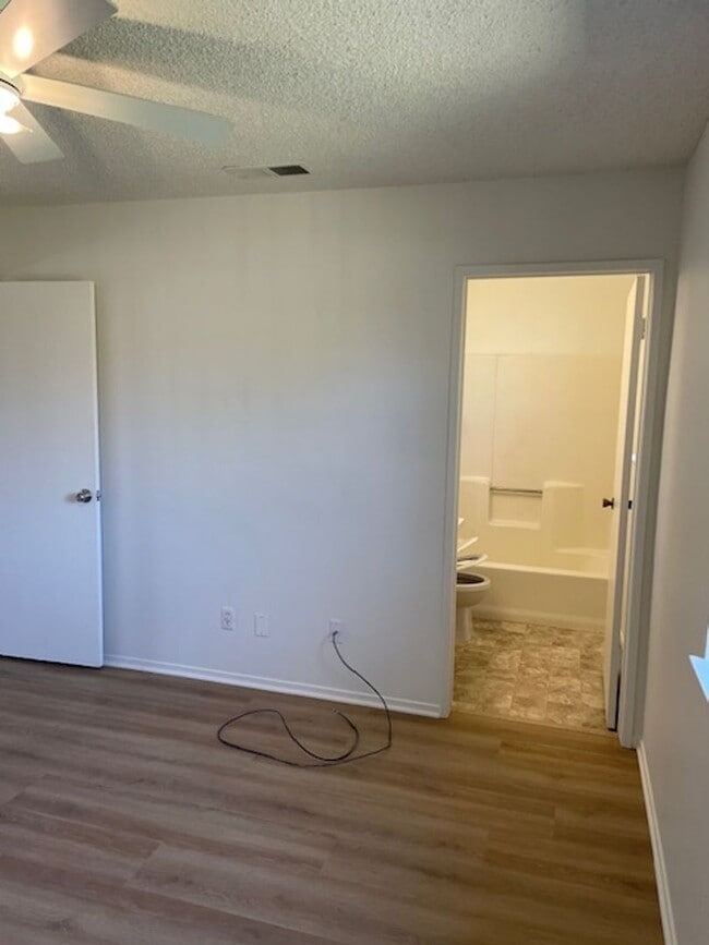 Photo - Cozy 3 Bedroom House for Rent (Available 6.10.26)