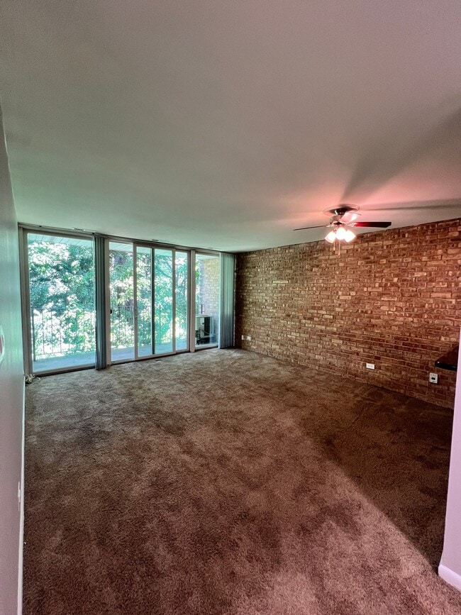 Photo - 5750 Abbey Dr Unit 5750-2C