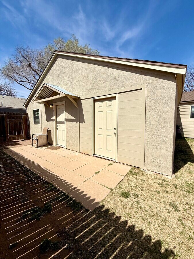 Photo - 1912 25th St