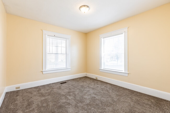 Photo - 811 Lexington Ave Unit 1