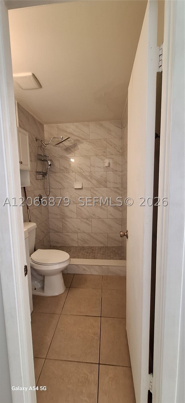 Photo - 5721 Wingham Way