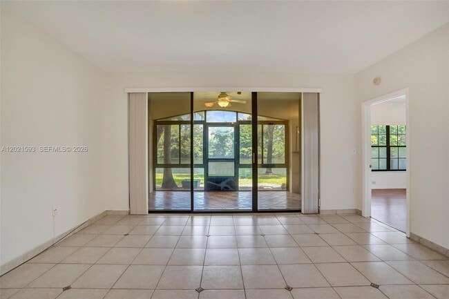 Photo - 15825 SW 3rd St Unit 103