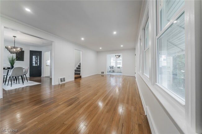 Photo - 1391 Avondale Rd