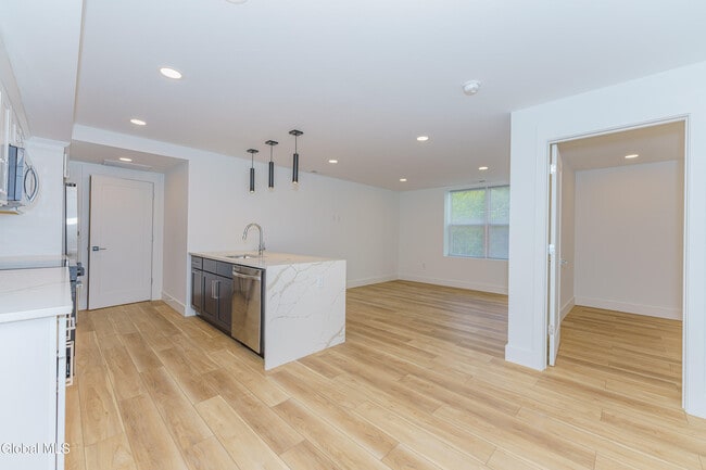 Photo - 9 Laura Dr Unit 105