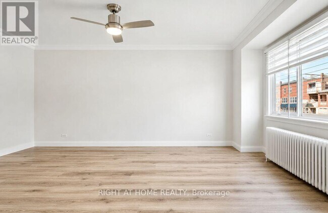 Photo - 1788 Keele St