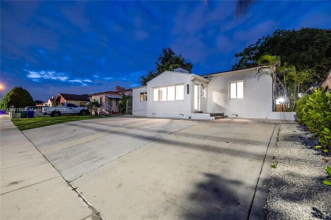 Photo - 2729 SW 18th St House