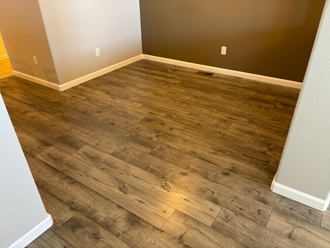Photo - Spacious town home for rent Castle Rock Co